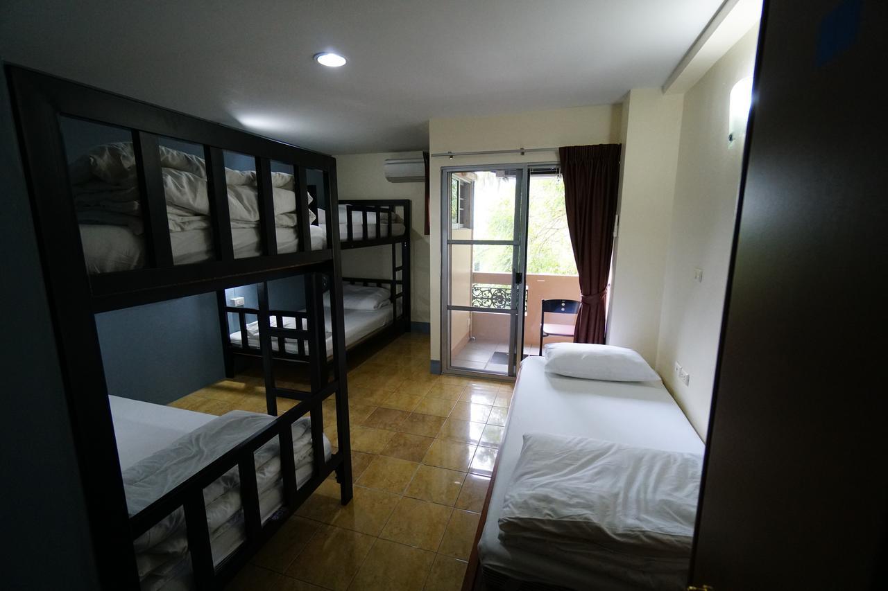 Just Sleep @Box Hostel Chiang Mai Bagian luar foto