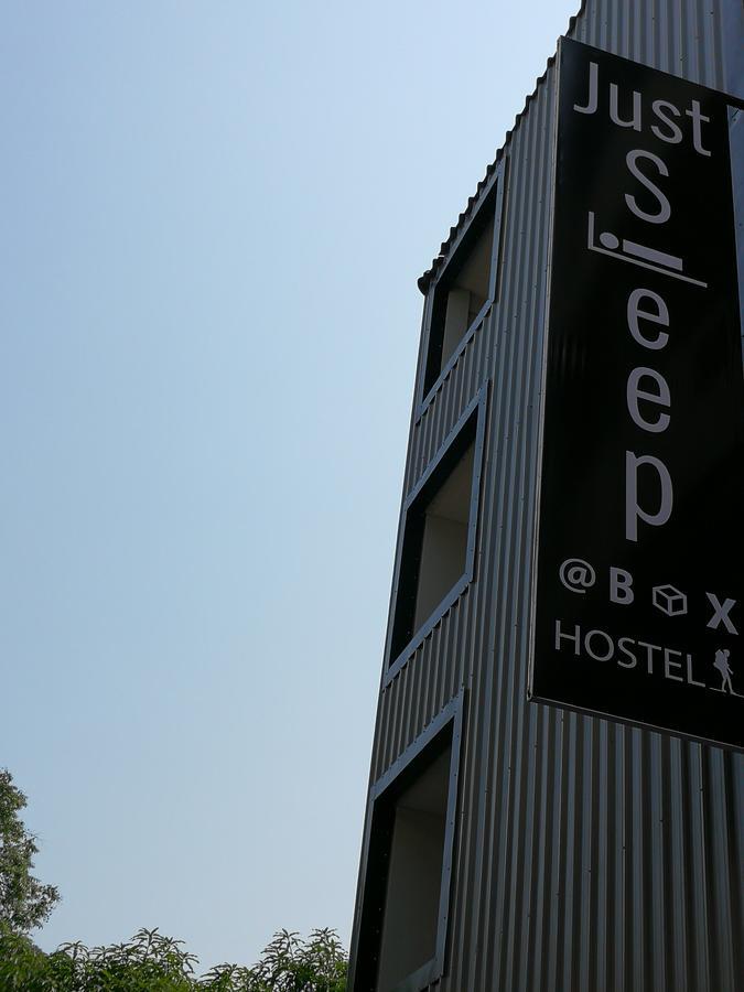 Just Sleep @Box Hostel Chiang Mai Bagian luar foto