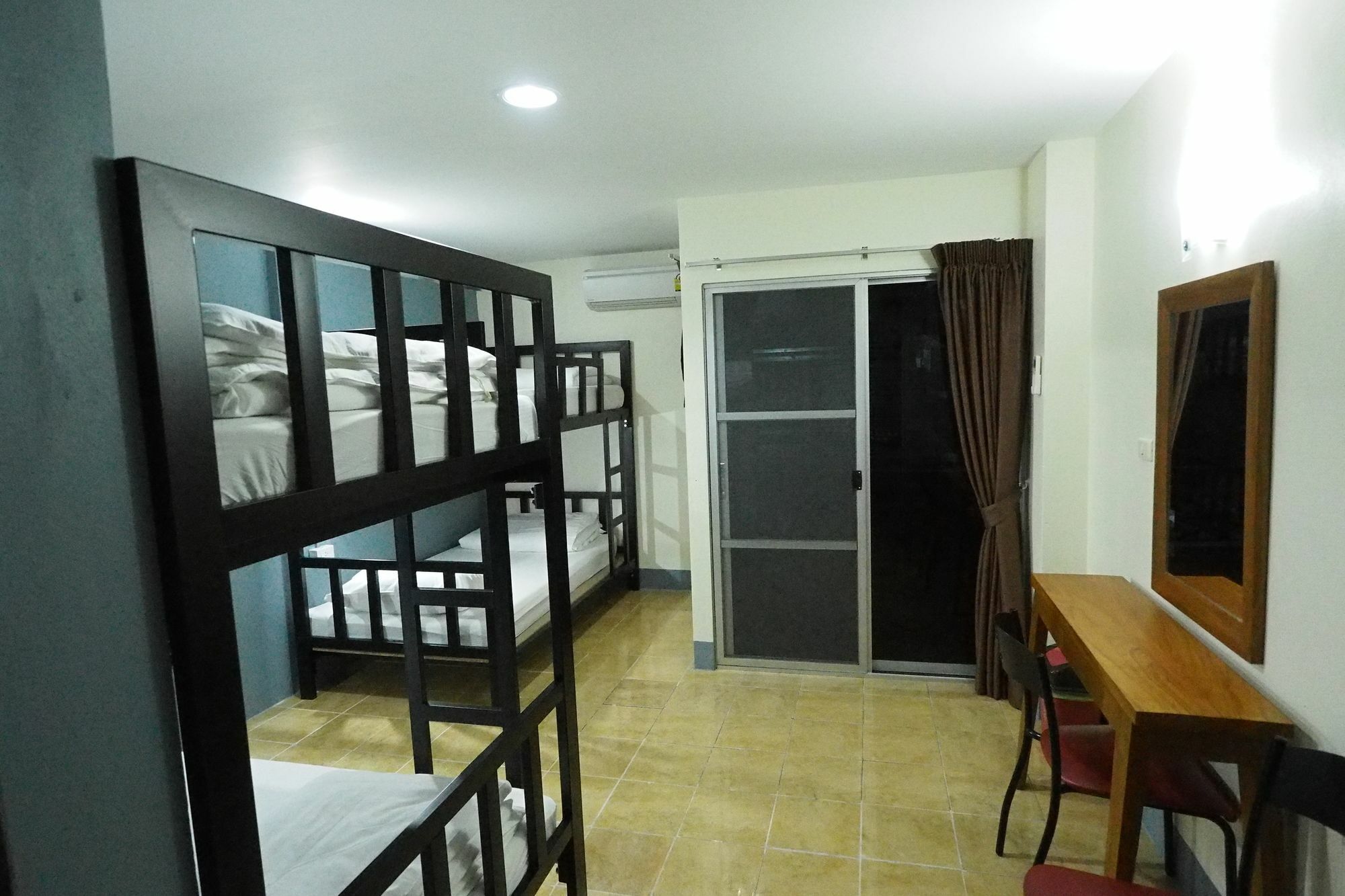 Just Sleep @Box Hostel Chiang Mai Bagian luar foto
